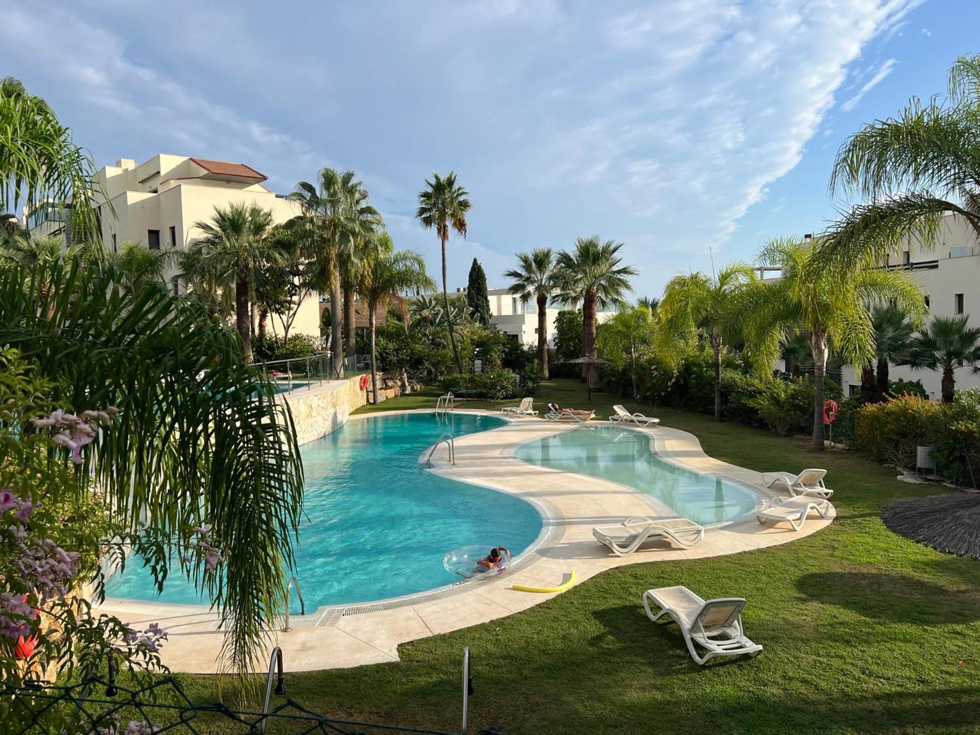 Amazing Two Bedroom Apartment In Los Flamingos, Marbella Естепона Екстериор снимка