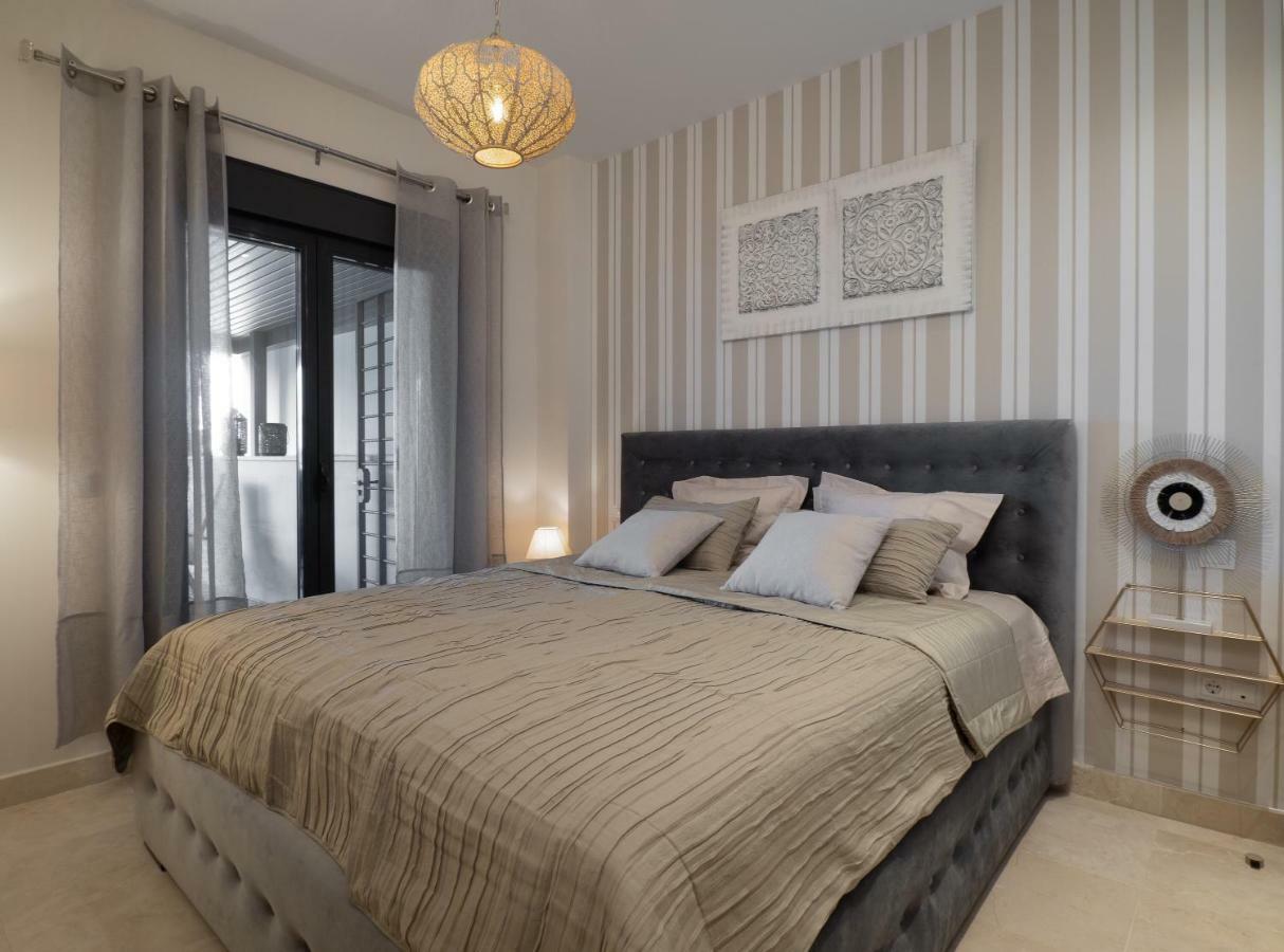 Amazing Two Bedroom Apartment In Los Flamingos, Marbella Естепона Екстериор снимка